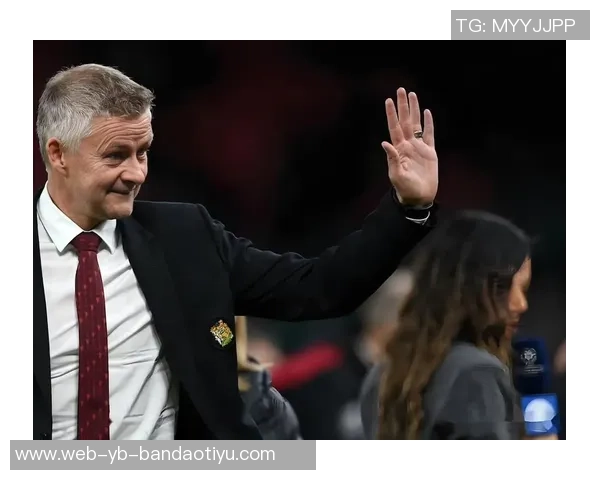 天空报道曼联与索尔斯克亚和卡里克接触或将任命新主帅